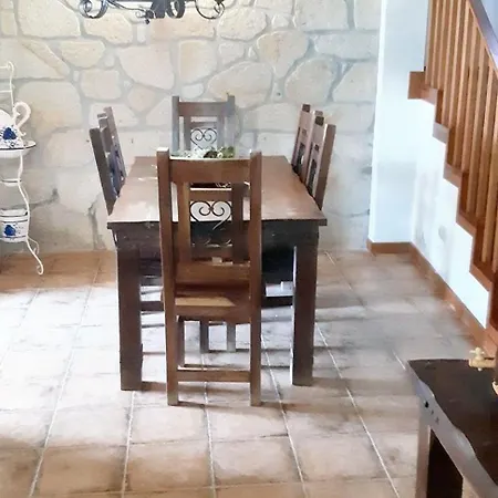 Villa Elegant Near With Private Pool