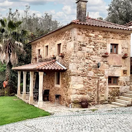 Elegant Near With Private Pool